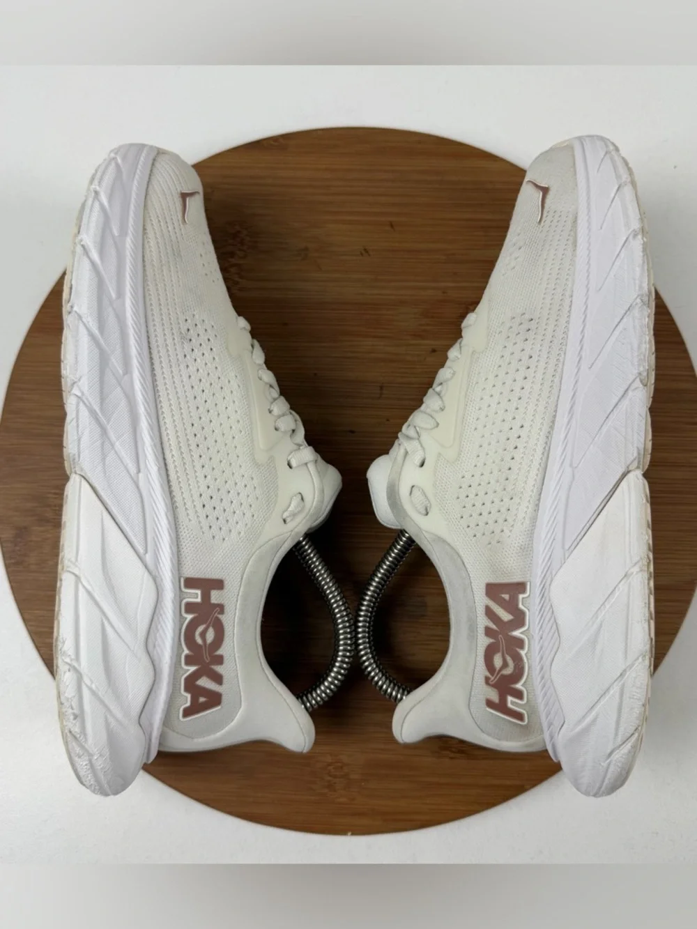 Hoka One One Arahi 7 Cream Running Shoes - Picture 6 of 10